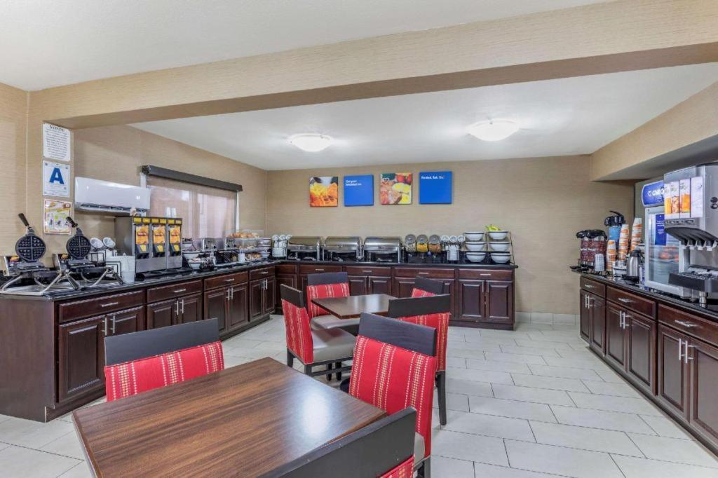 Comfort Inn Escondido San Diego North County Екстериор снимка